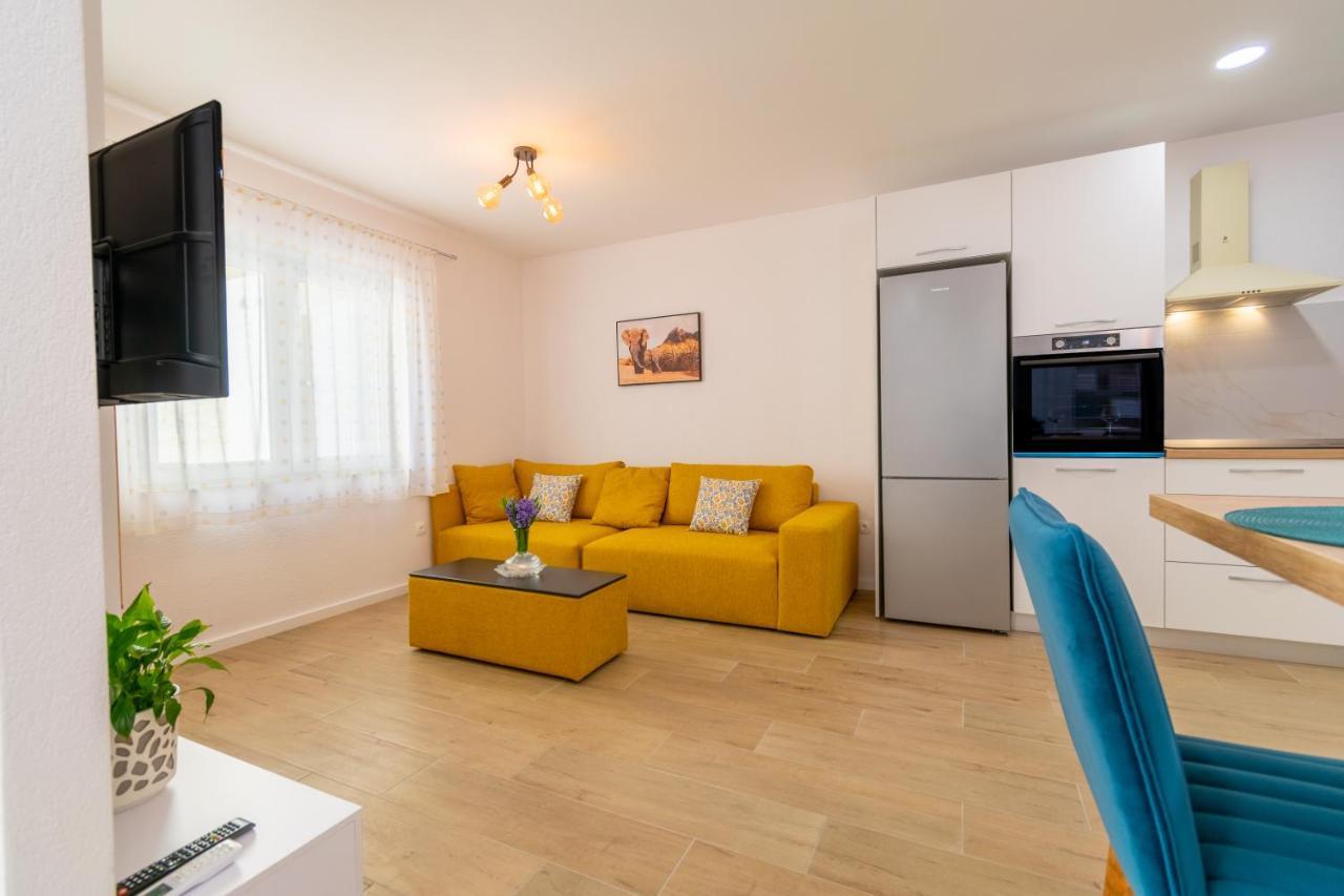 City Apartment 4 & 6 Макарска Экстерьер фото
