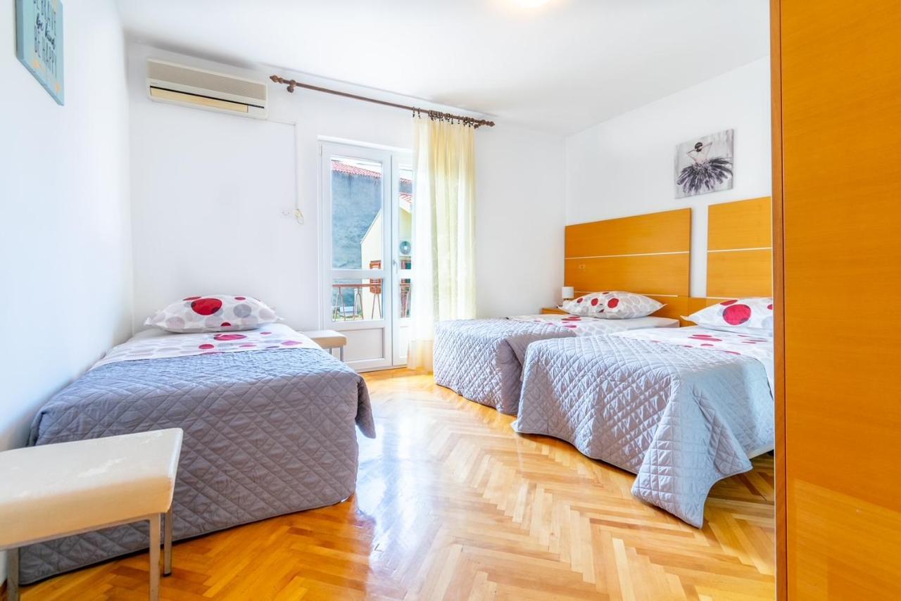 City Apartment 4 & 6 Макарска Экстерьер фото